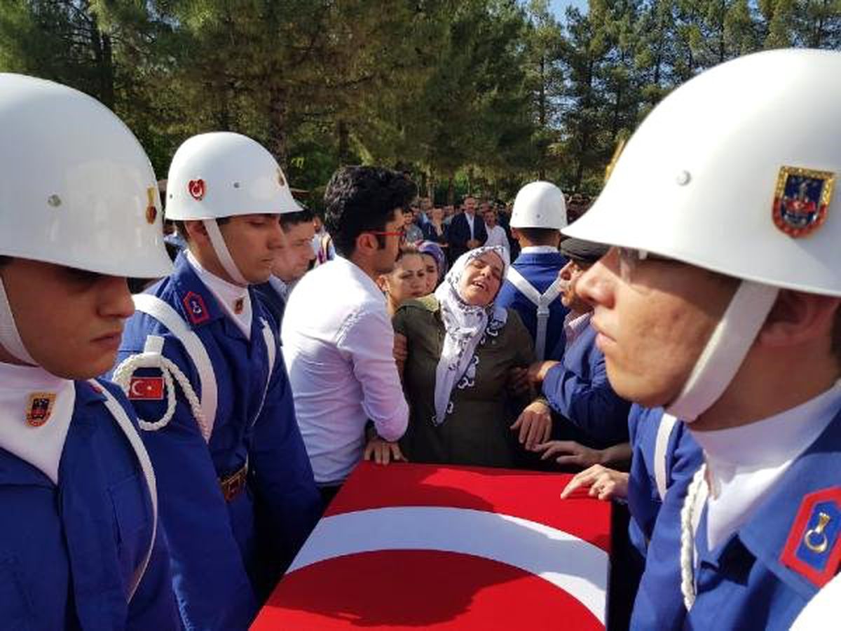 Siirt\'te Çatışma: 1 Korucu Şehit, 3 Terörist Öldürüldü (2)