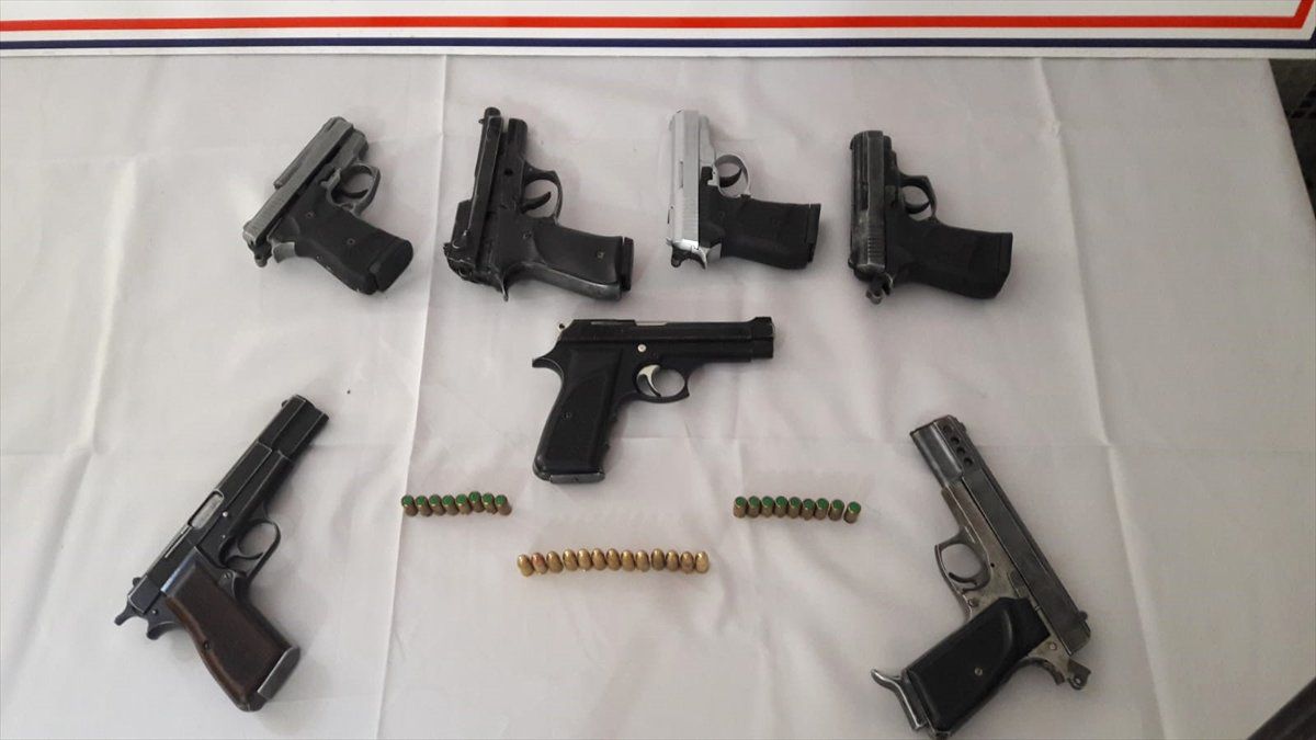 Sinop\'ta Ruhsatsız Silah Operasyonu: 6 Gözaltı