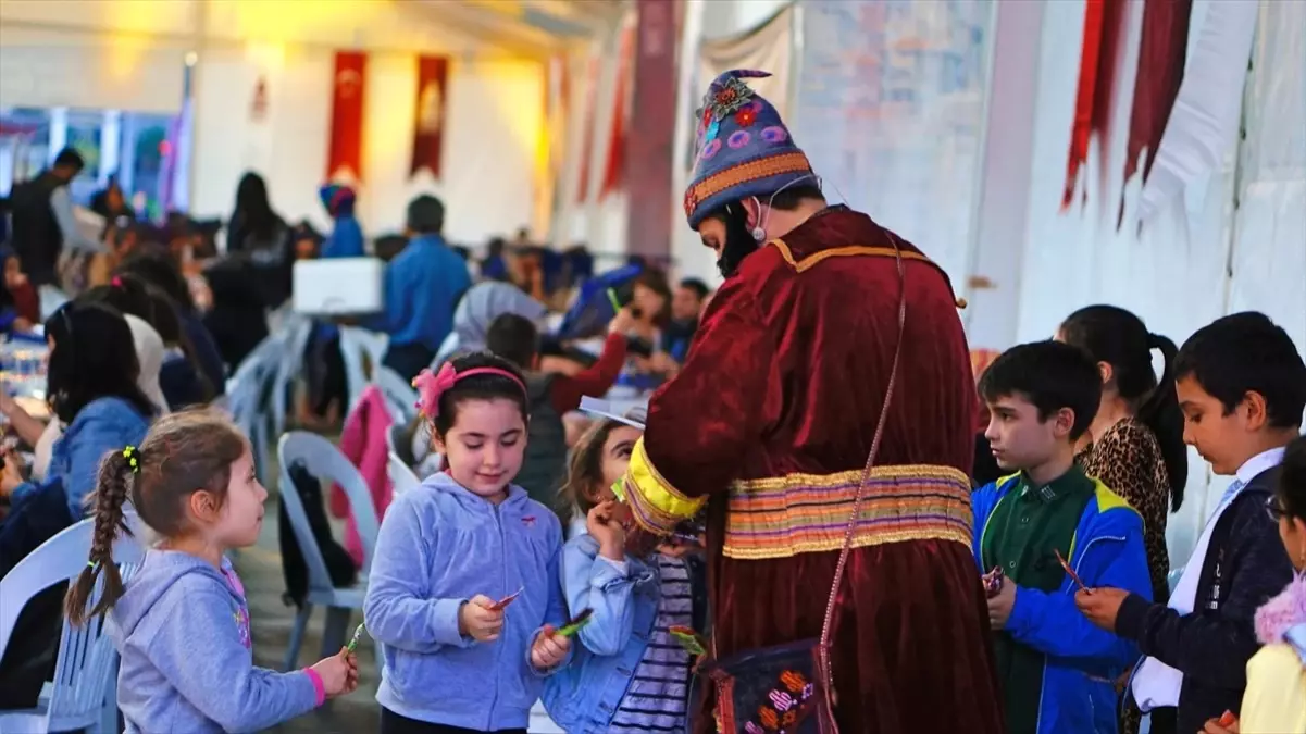 Türk ve Suriyeli Aileler Dostluk Sofrasında Buluştu