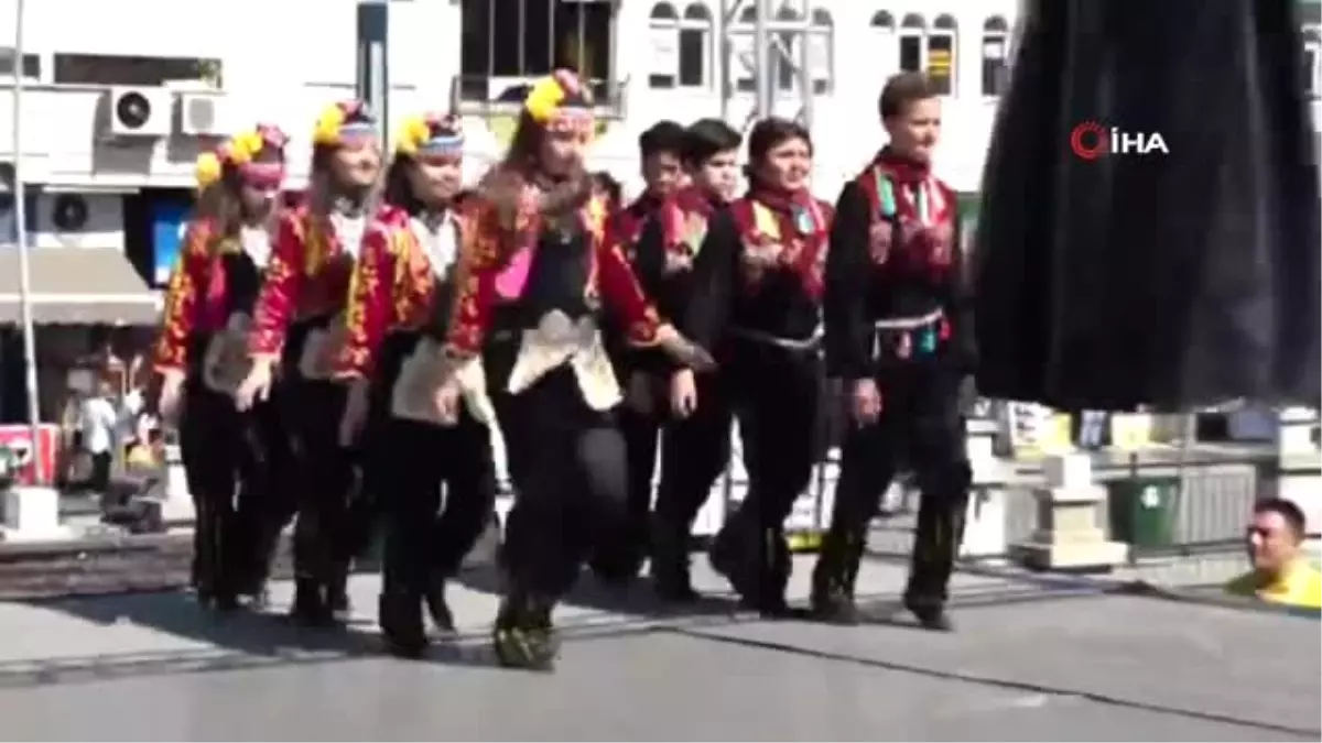 Uluslararası Marmaris Halk Dansları Festivali Başladı