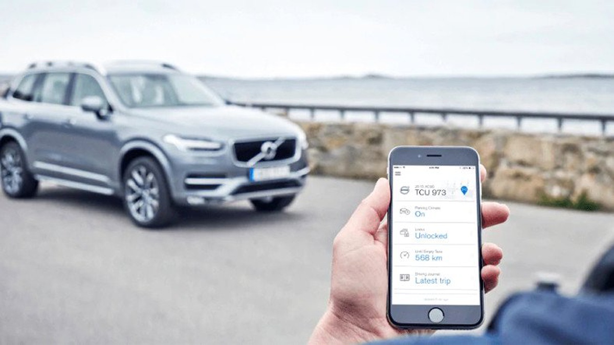 Volvo\'nun Mobil Uygulaması Artık \'Kaza Danışmanlığı\' Yapacak
