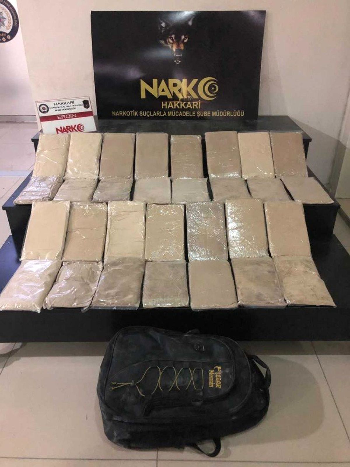 Yüksekova\'da 16 Kilo Eroin Ele Geçirildi