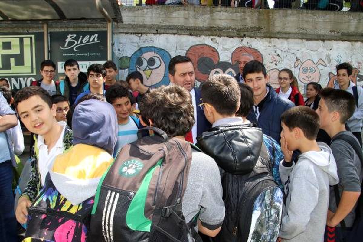 Akçakoca\'da Belediye Otobüsleri Öğrencilere Ücretsiz