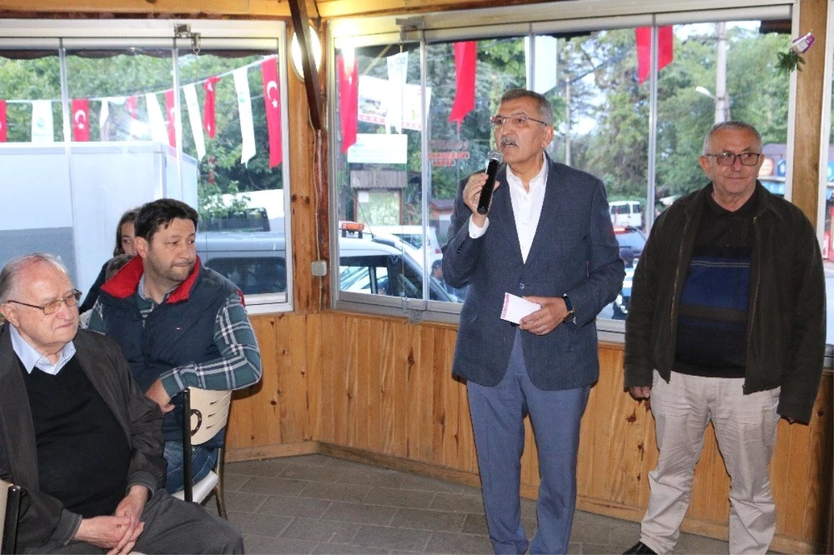 Beykoz\'da "Gönülden Gönüle İftar Buluşmaları"Nda 2 Bin Kişi İftar Yaptı