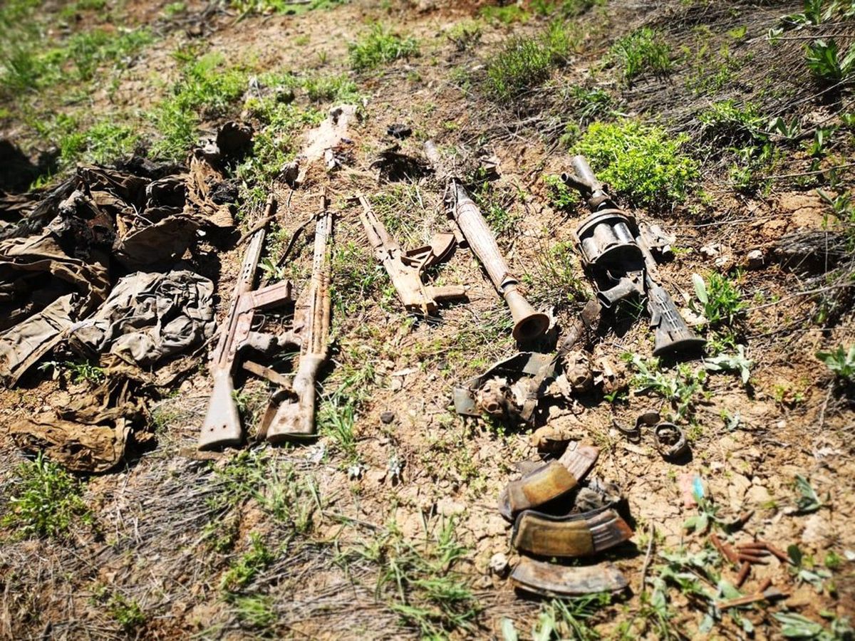 Çukurca Kırsalında Çok Sayıda Silah ve Mühimmat Ele Geçirildi