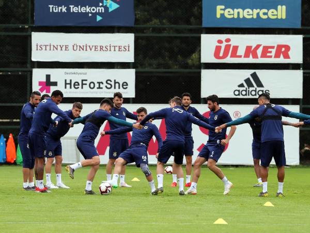 Fenerbahçe\'de Hazırlıklar Sürüyor