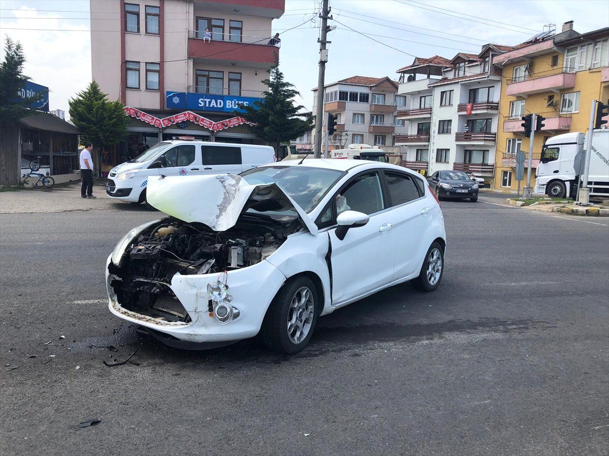 Ordu\'da Trafik Kazası: 3 Yaralı