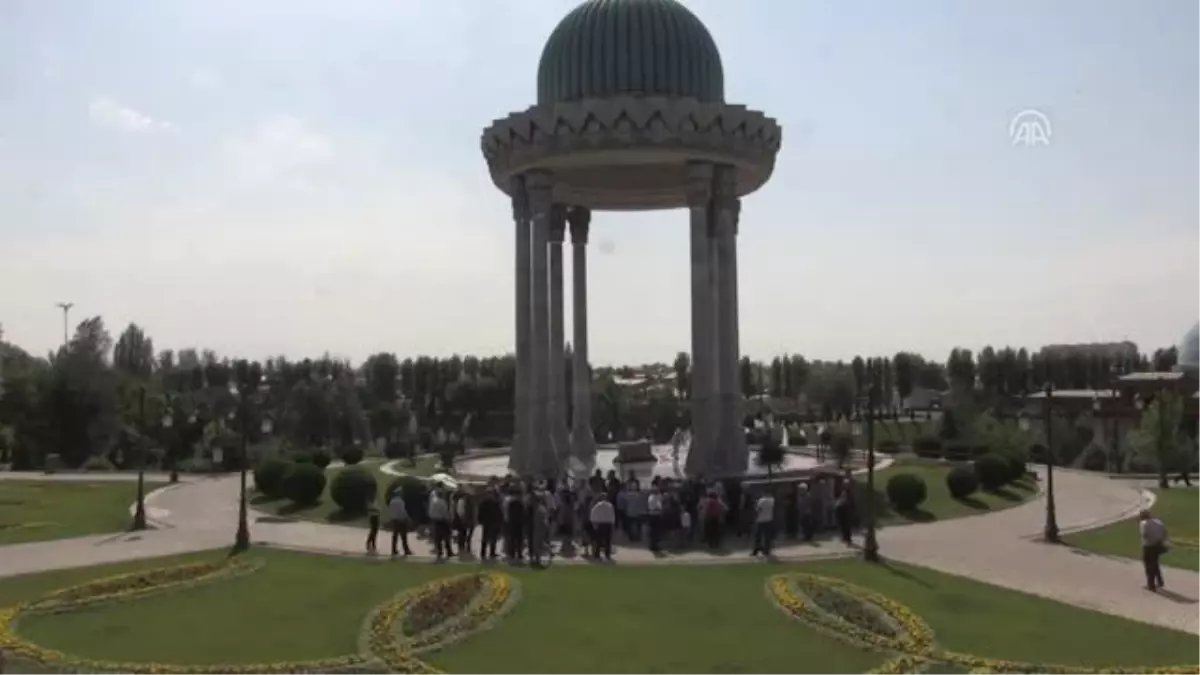 Özbekistan\'da Kırım Tatar Sürgünü İçin Anma Töreni