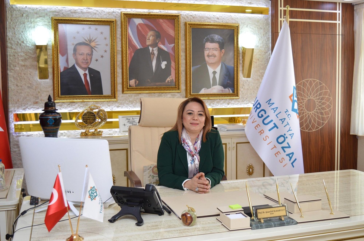 Rektör Karabulut, "19 Mayıs, Türk Milletinin Kurtuluş Müjdesidir"