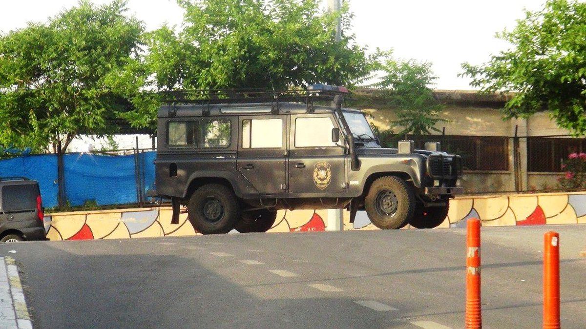 Şanlıurfa\'da Teröristlerle Çıkan Çatışmada 1 Polis Şehit Oldu