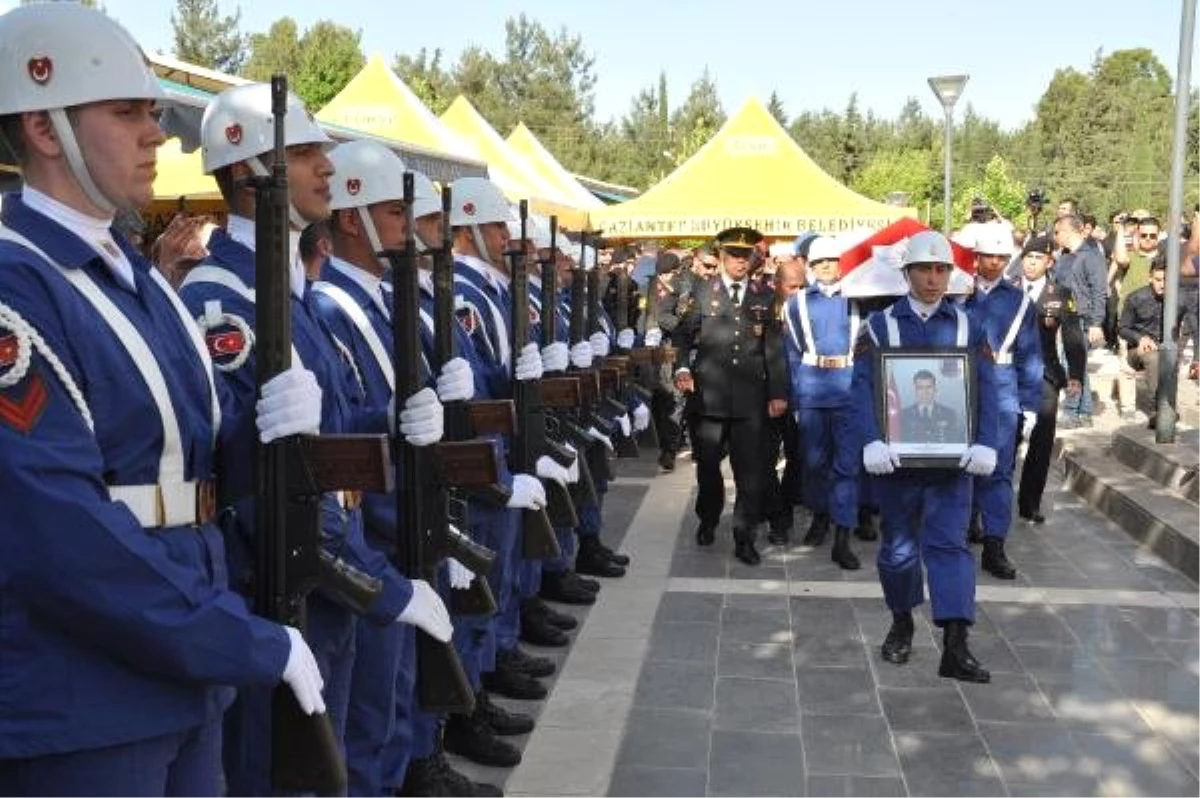 Şehit Astsubay Gidergelmez, Son Yolculuğuna Uğurlandı