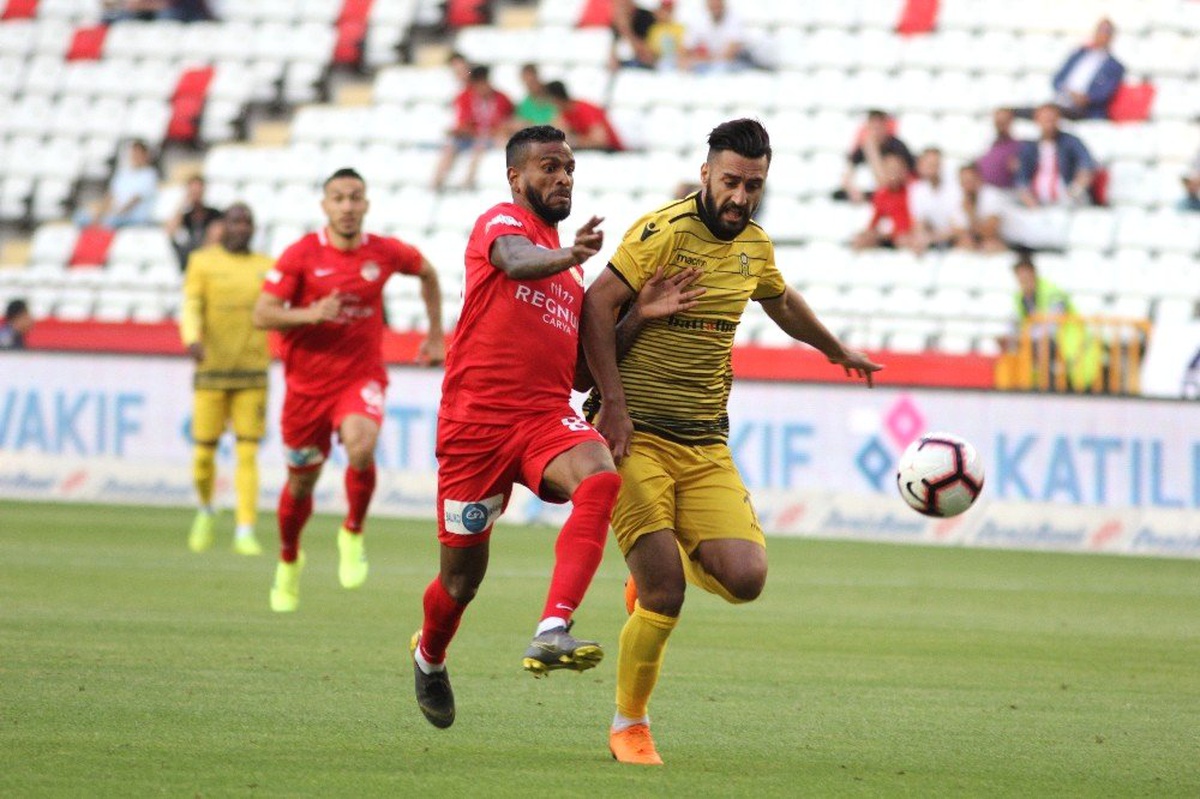 Spor Toto Süper Lig: Antalyaspor: 1 - E.y. Malatyaspor: 0 (İlk Yarı)