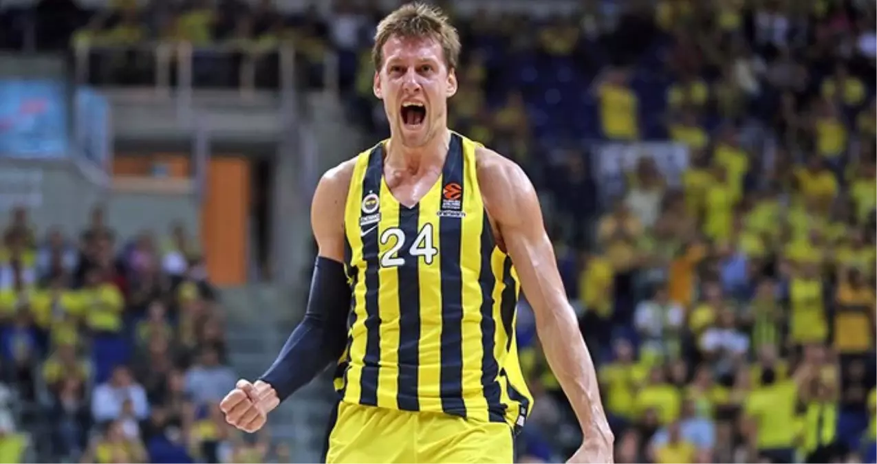 THY Avrupa Liginde Sezonun En Değerli Oyuncusu Jan Vesely