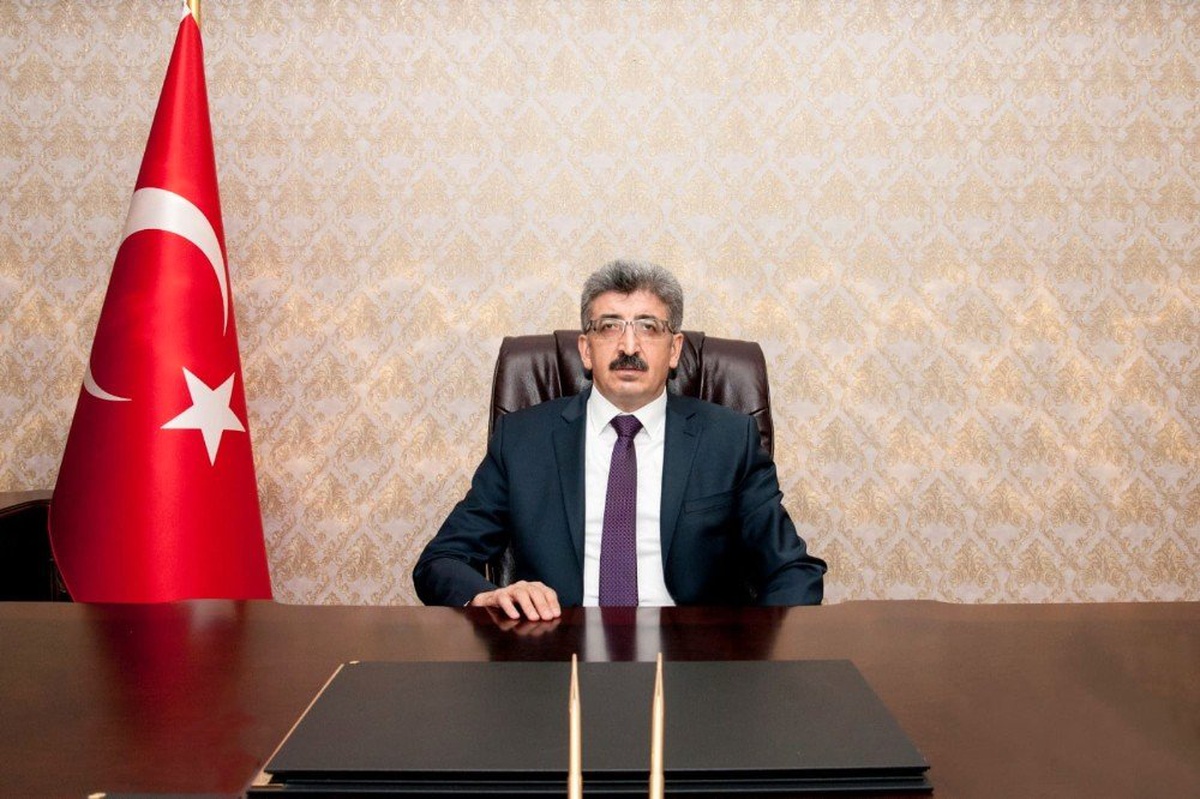 Vali Mehmet Emin Bilmez\'in \'19 Mayıs Atatürk\'ü Anma, Gençlik ve Spor Bayramı\' Mesajı