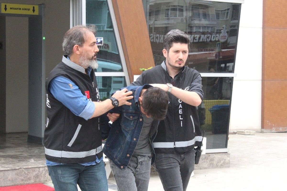 1 Ayda 200 Bin TL\'lik Vurgun Yapan Sahte Savcı Tutuklandı