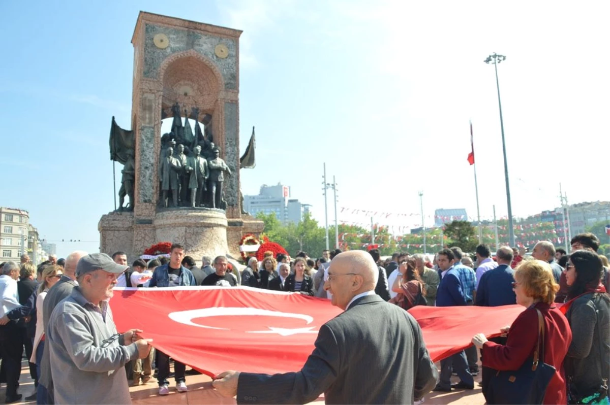 100. Yıl Ruhu Taksimde Yaşatıldı