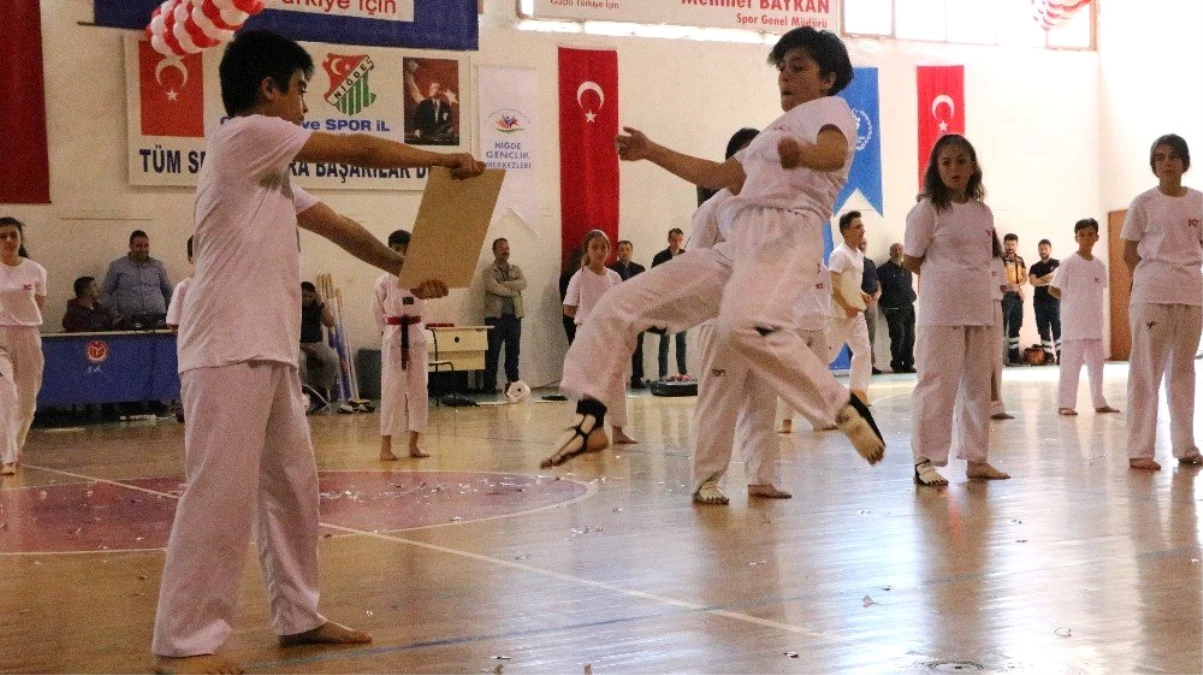 19 Mayıs Atatürk\'ü Anma Gençlik ve Spor Bayramı Kutlamaları