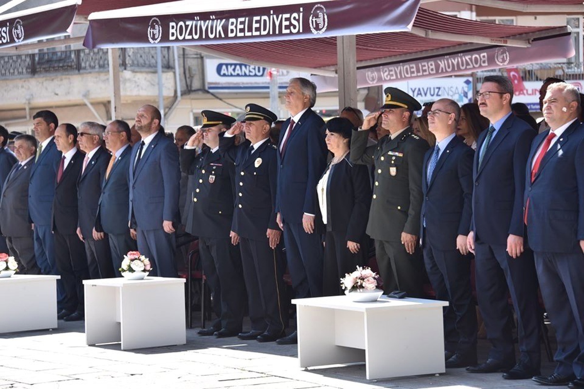 19 Mayıs Atatürk\'ü Anma Gençlik ve Spor Bayramı 100. Yılında Coşkuyla Kutlandı
