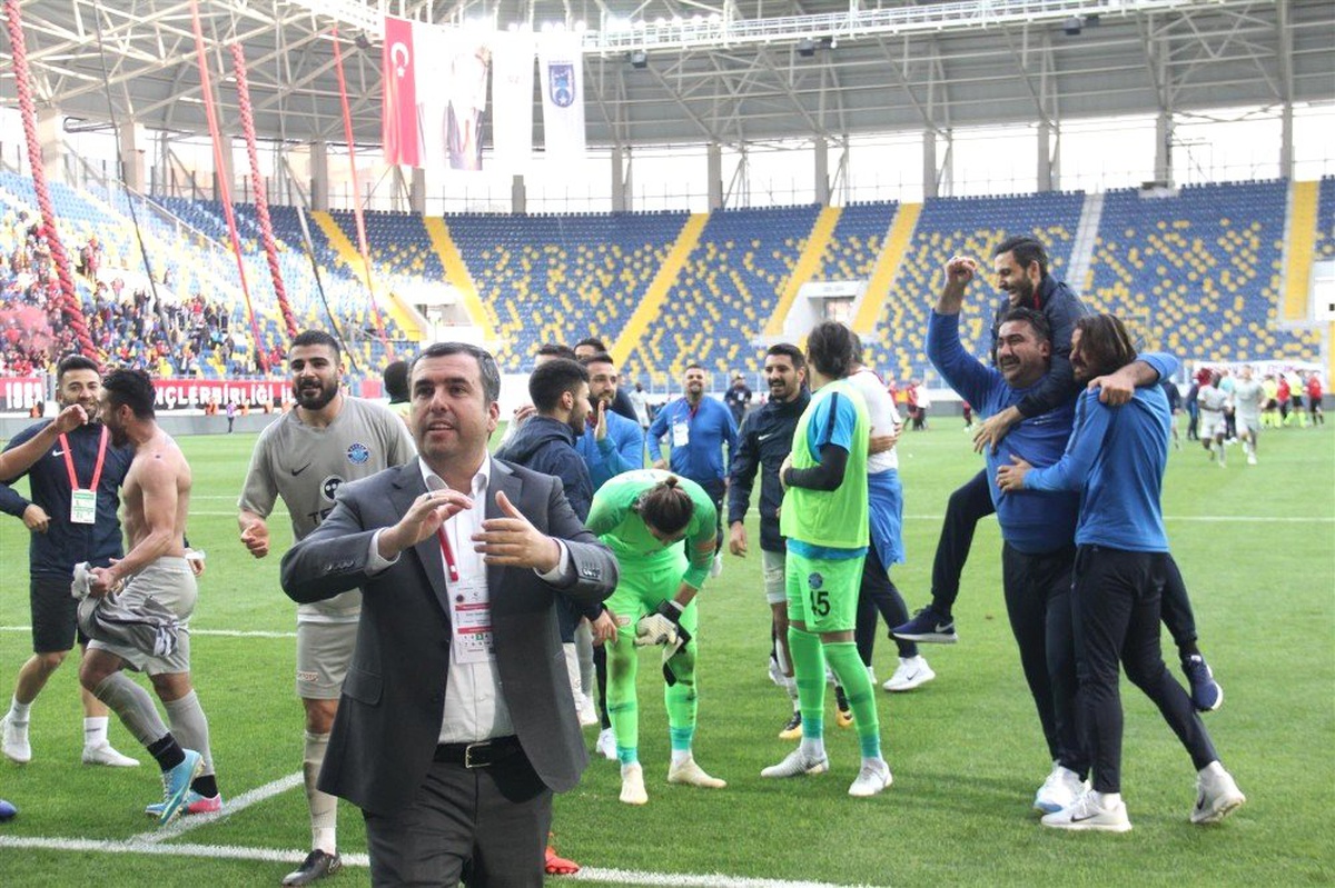 Adana Demirspor\'da Play-off Sevinci Ağlattı