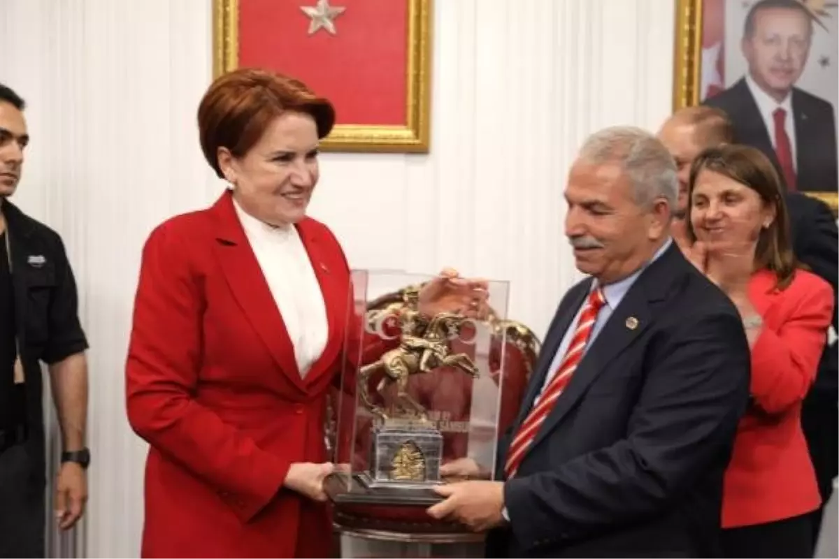 Akşener, Samsun\'a Geldi