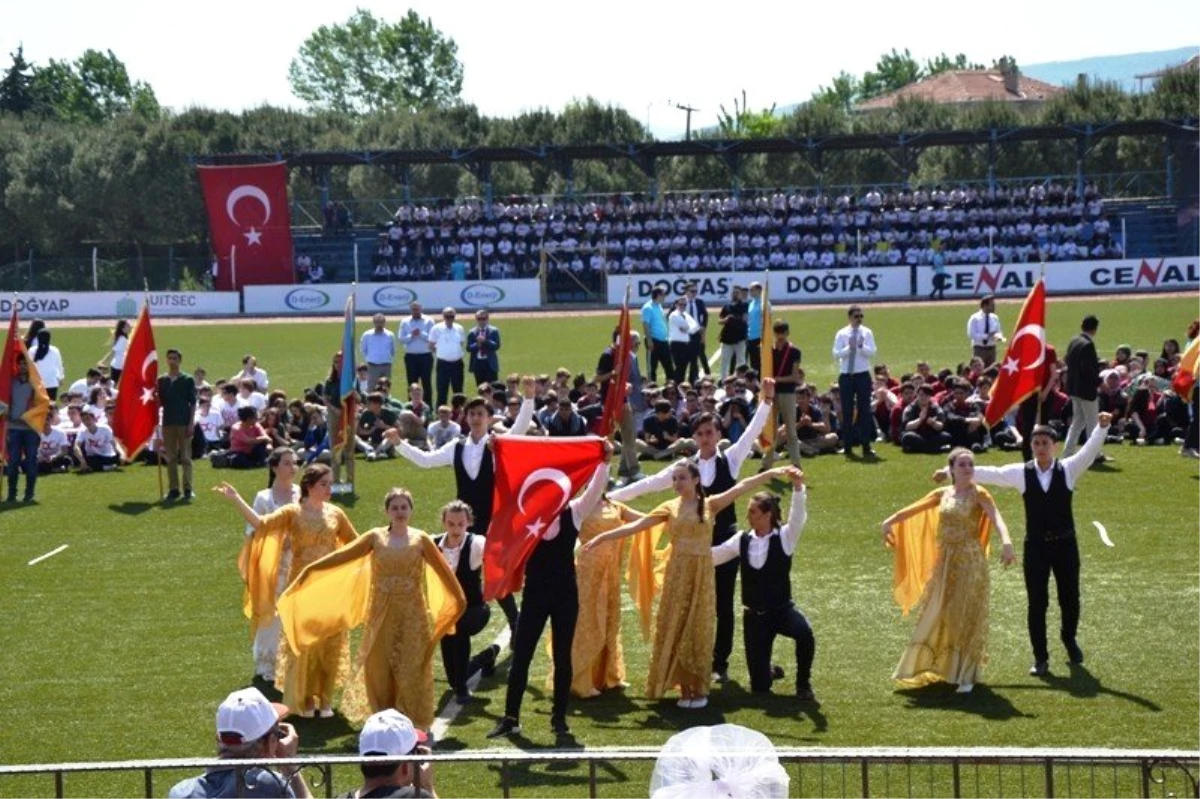 Biga\'da 19 Mayıs Coşkusu