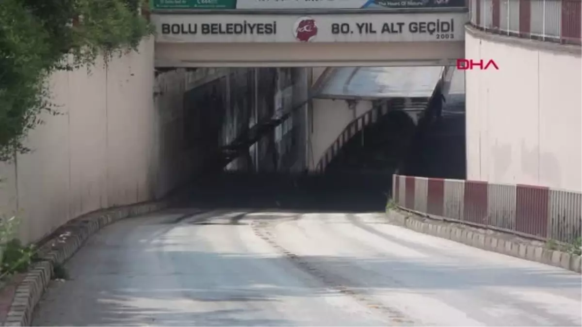 Bolu\'da Sağanak Alt Geçitleri Kapattı