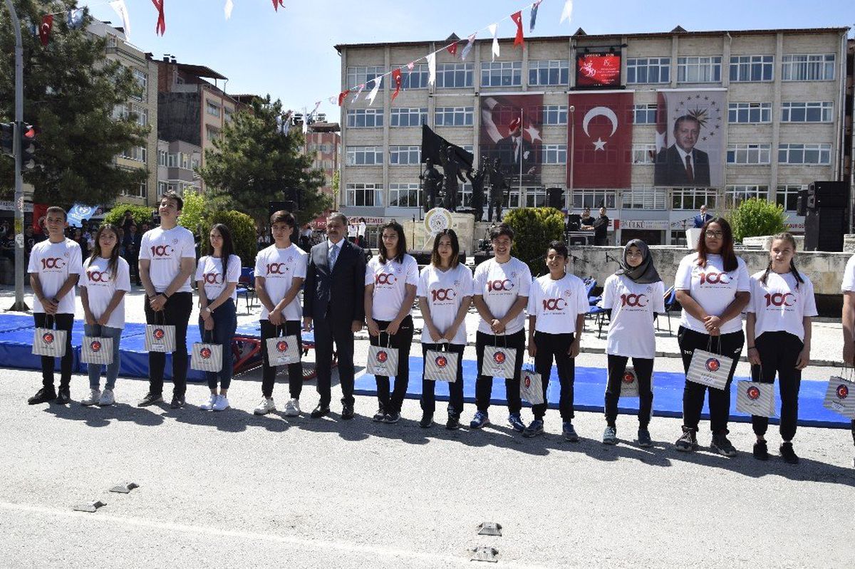 Burdur\'da 19 Mayıs Coşkuyla Kutlandı