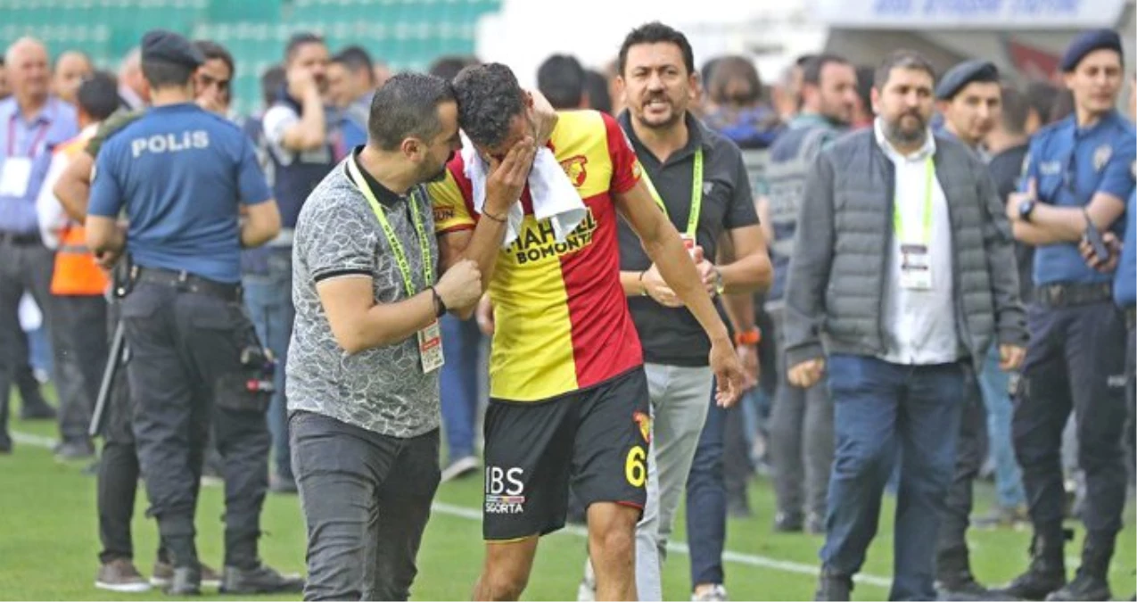 Bursaspor Maçında Penaltı Kaçıran Deniz Kadah, Maç Sonunda Gözyaşlarına Hakim Olamadı!