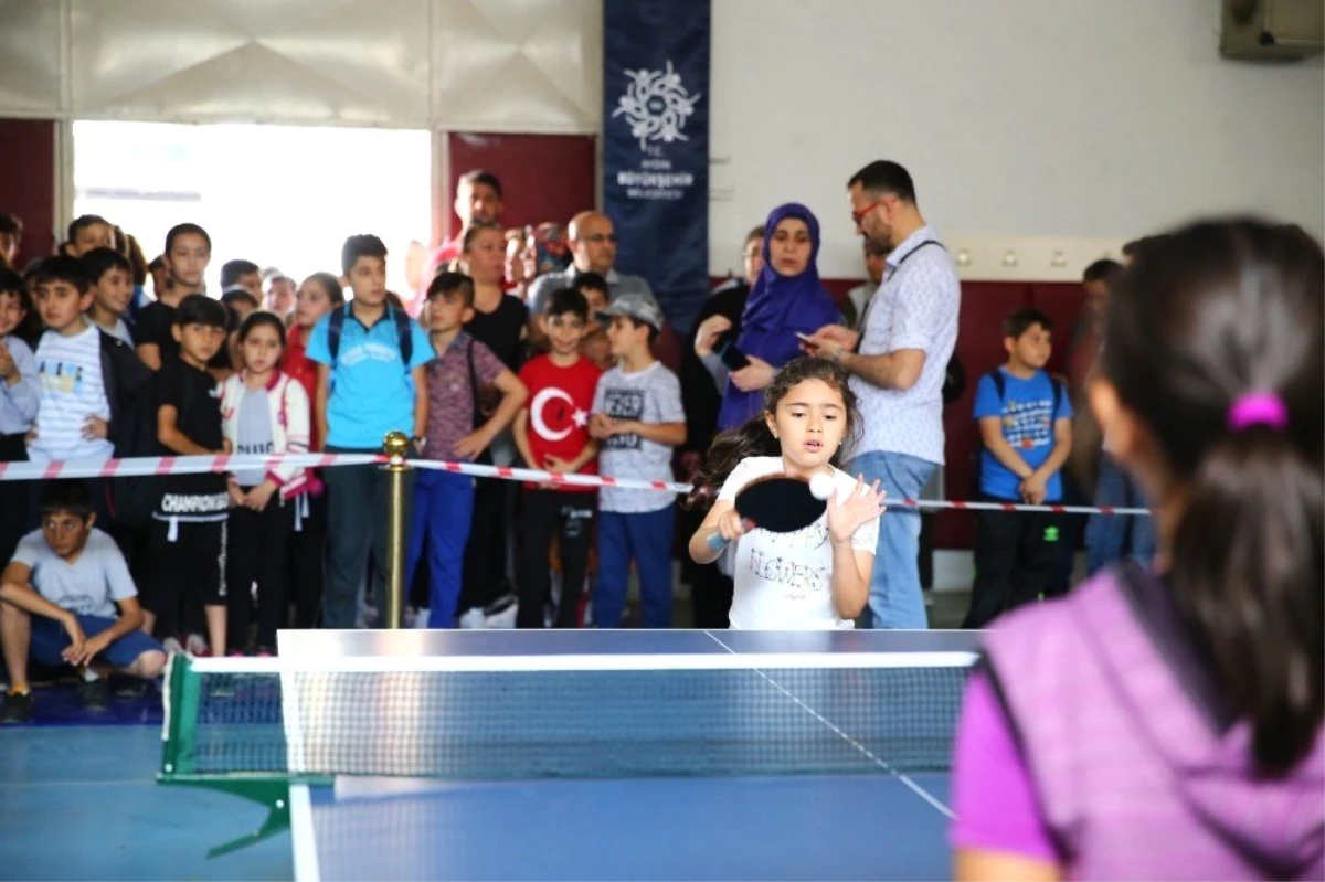 Büyükşehir Kültür Merkezleri\'nde Masa Tenisi Heyecanı Yaşandı