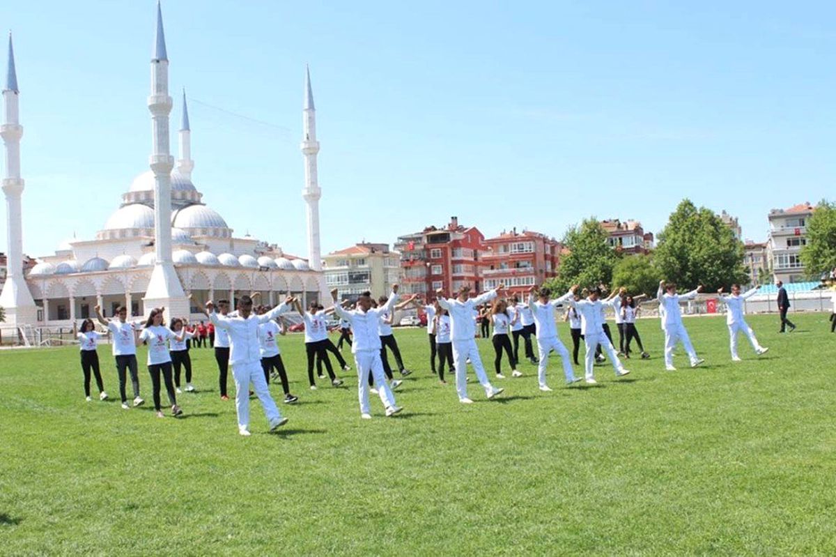 Erdek\'te 19 Mayıs Coşkuyla Kutlandı