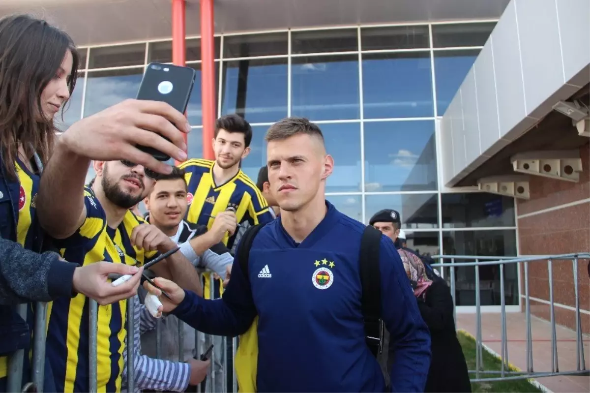 Fenerbahçe, Erzurum\'da