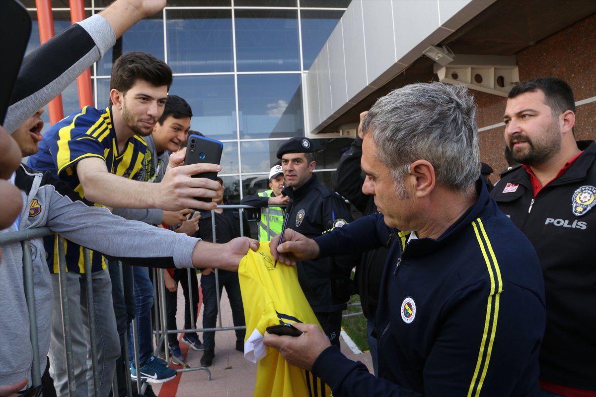 Fenerbahçe Kafilesi, Erzurum\'a Geldi