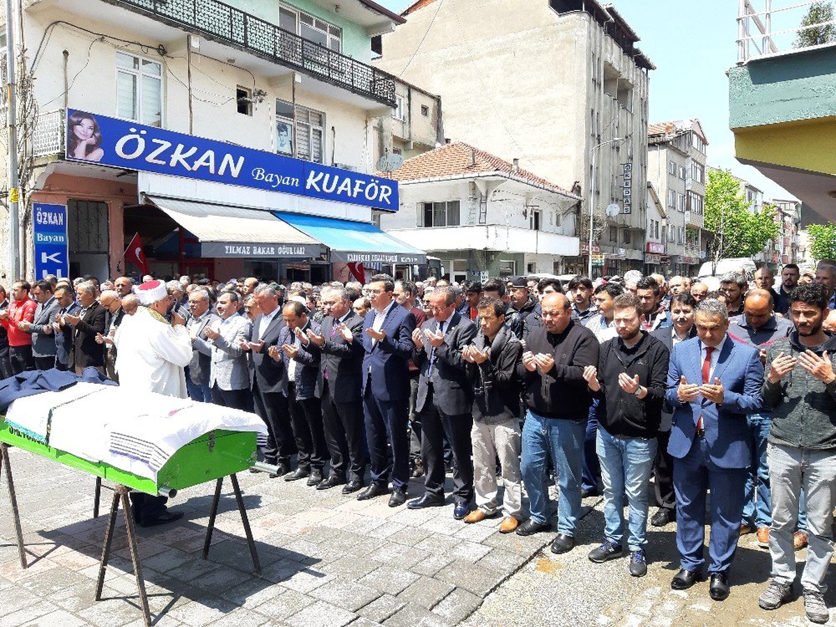 Gençlik ve Spor İlçe Müdürü Kaya\'nın Acı Günü