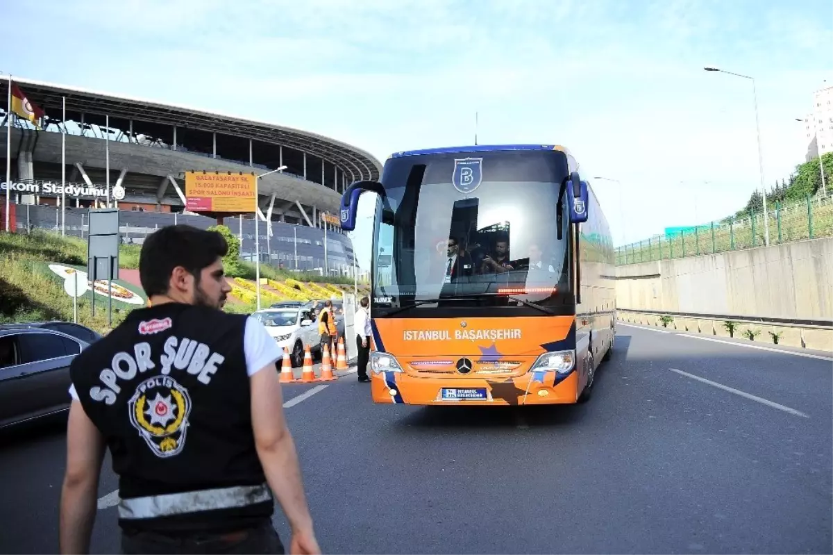 Medipol Başakşehir Stada Ulaştı