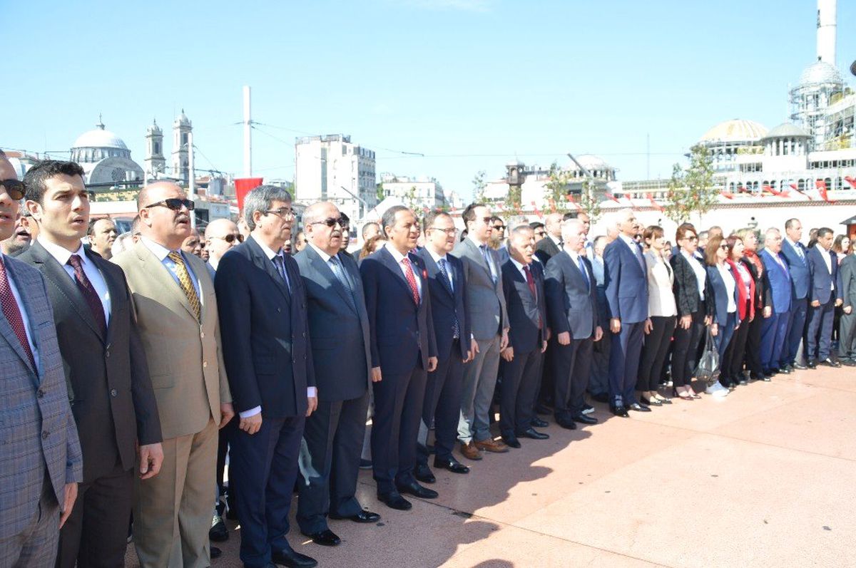 Taksim\'de 19 Mayıs Töreni