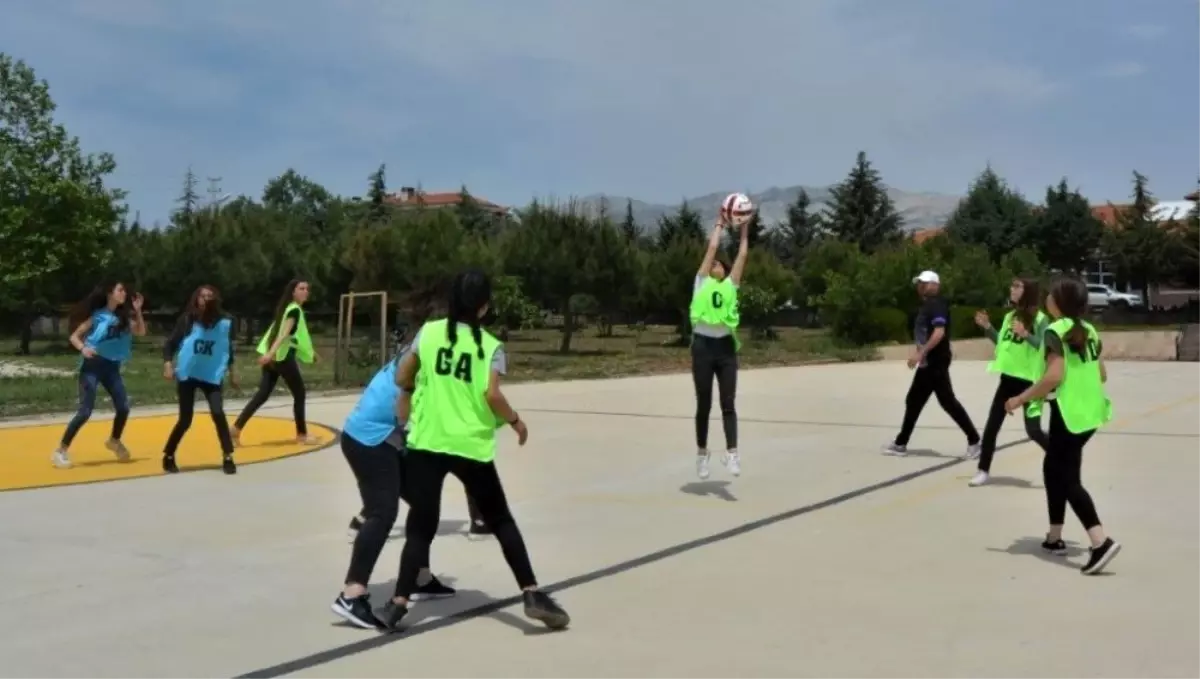 Türkiye\'nin İlk \'Netball\' Maçı Denizli\'de Yapıldı