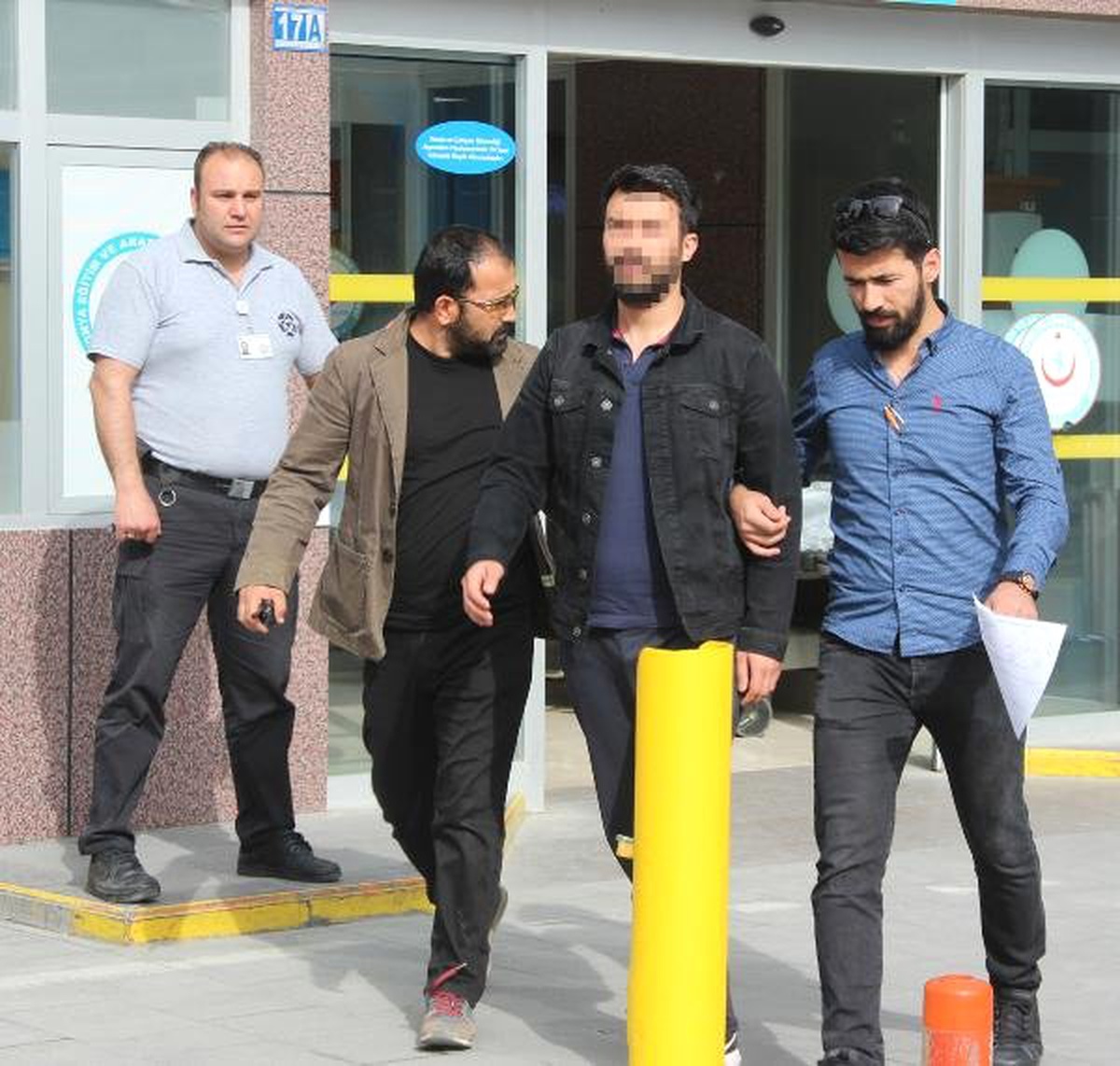 5 İlde Fetö Operasyonu: 15 Asker Gözaltına Alındı