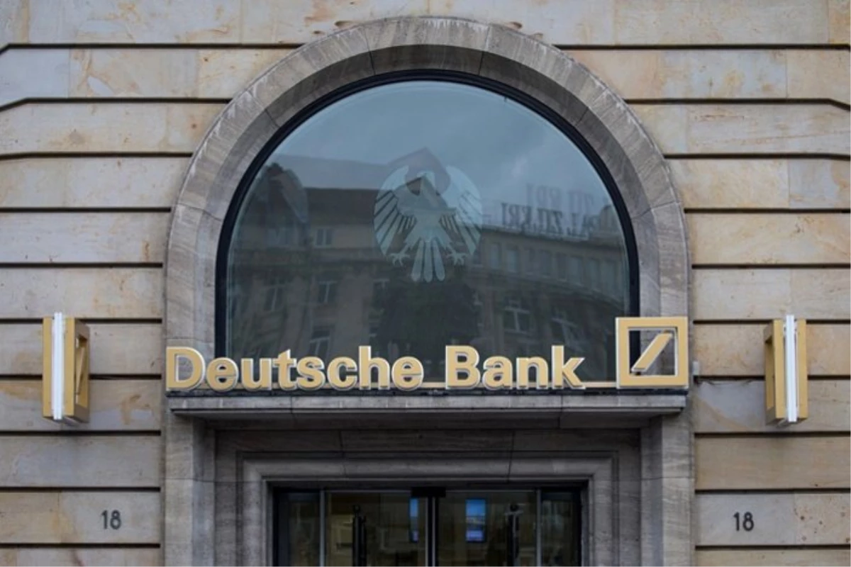 Deutsche Bank\'ın hisseleri çakıldı