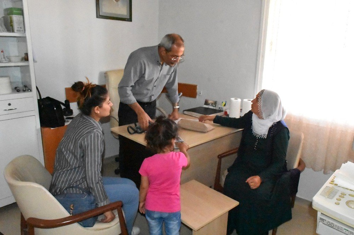 Doktor Başkandan Ücretsiz Poliklinik Hizmeti