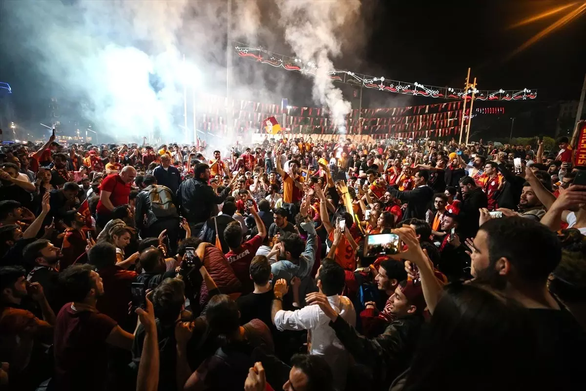 Galatasaray\'da Şampiyonluk Kutlamaları