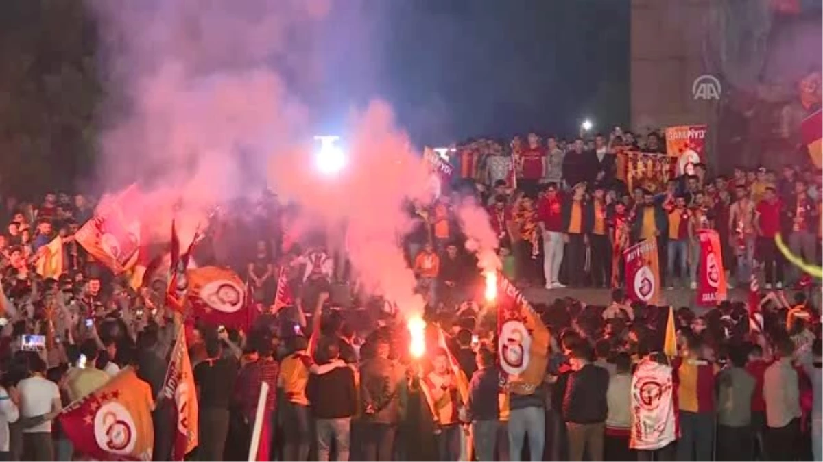 Galatasaray\'ın Şampiyonluk Kutlamaları (3)