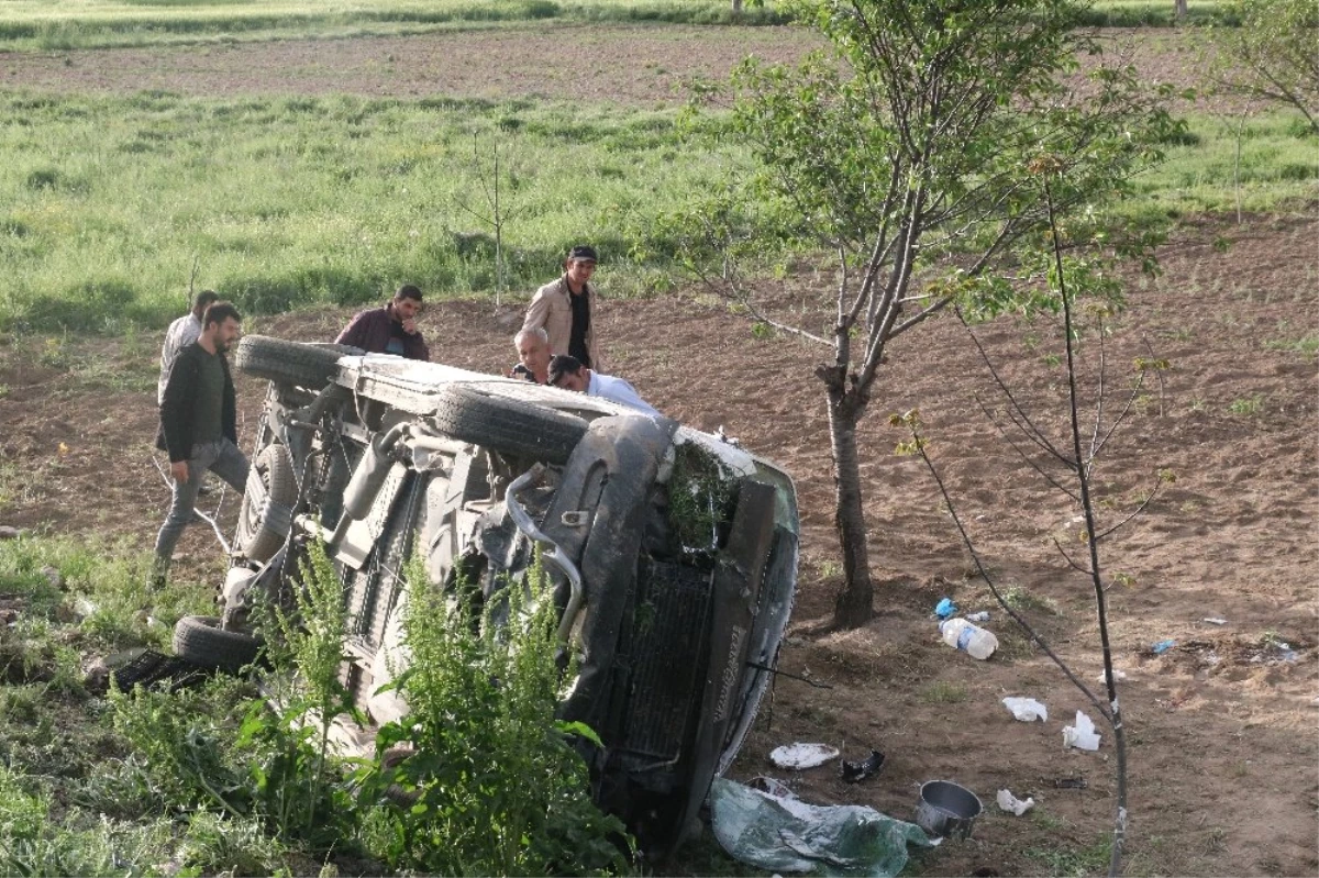 İşçileri Taşıyan Midibüs Devrildi: 7 Yaralı