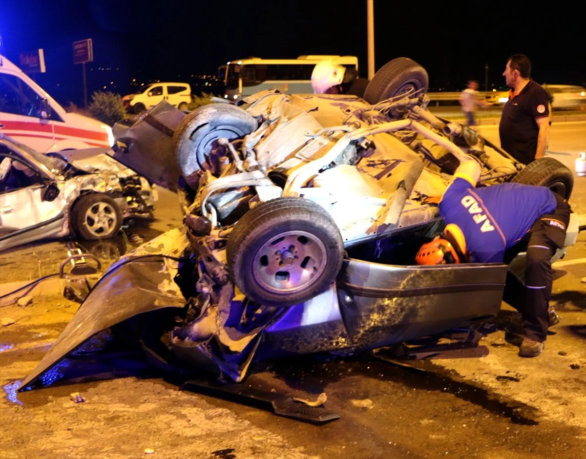 Kahramanmaraş\'ta Trafik Kazası: 2\'si Ağır 7 Yaralı