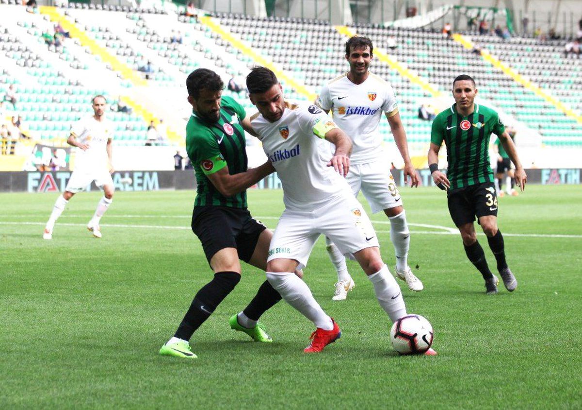 Sakıb 9 Ay Sonra Forma Giydi
