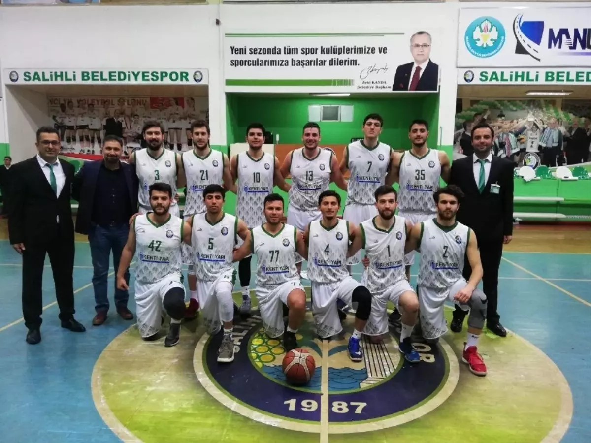 Salihli\'nin Devleri Final Grubuna Galibiyetle Başlamak İstiyor