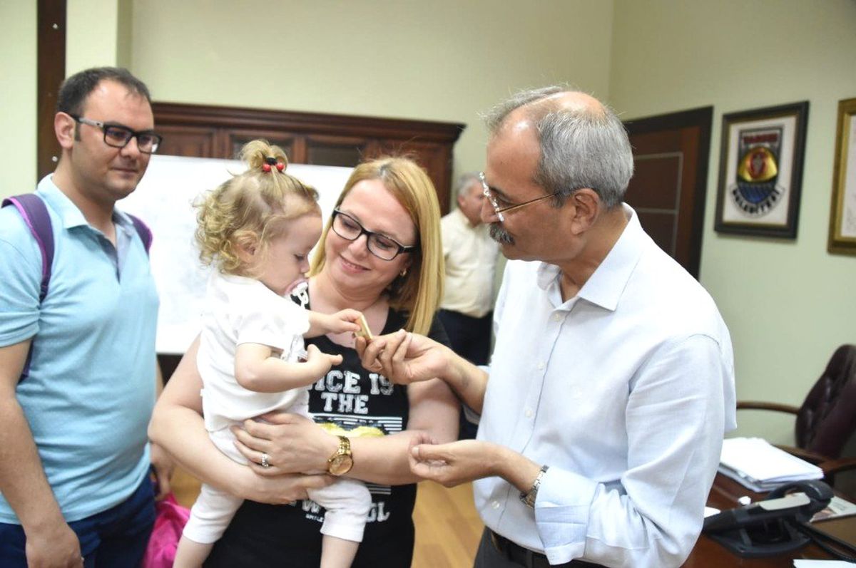 Tarsus\'ta Halk Buluşmasına Yoğun İlgi