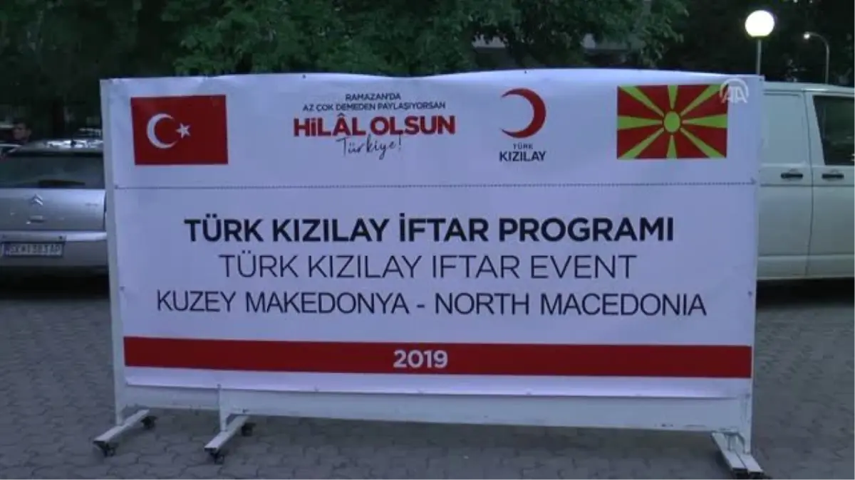 Türk Kızılaydan Kuzey Makedonya\'da İftar Programı