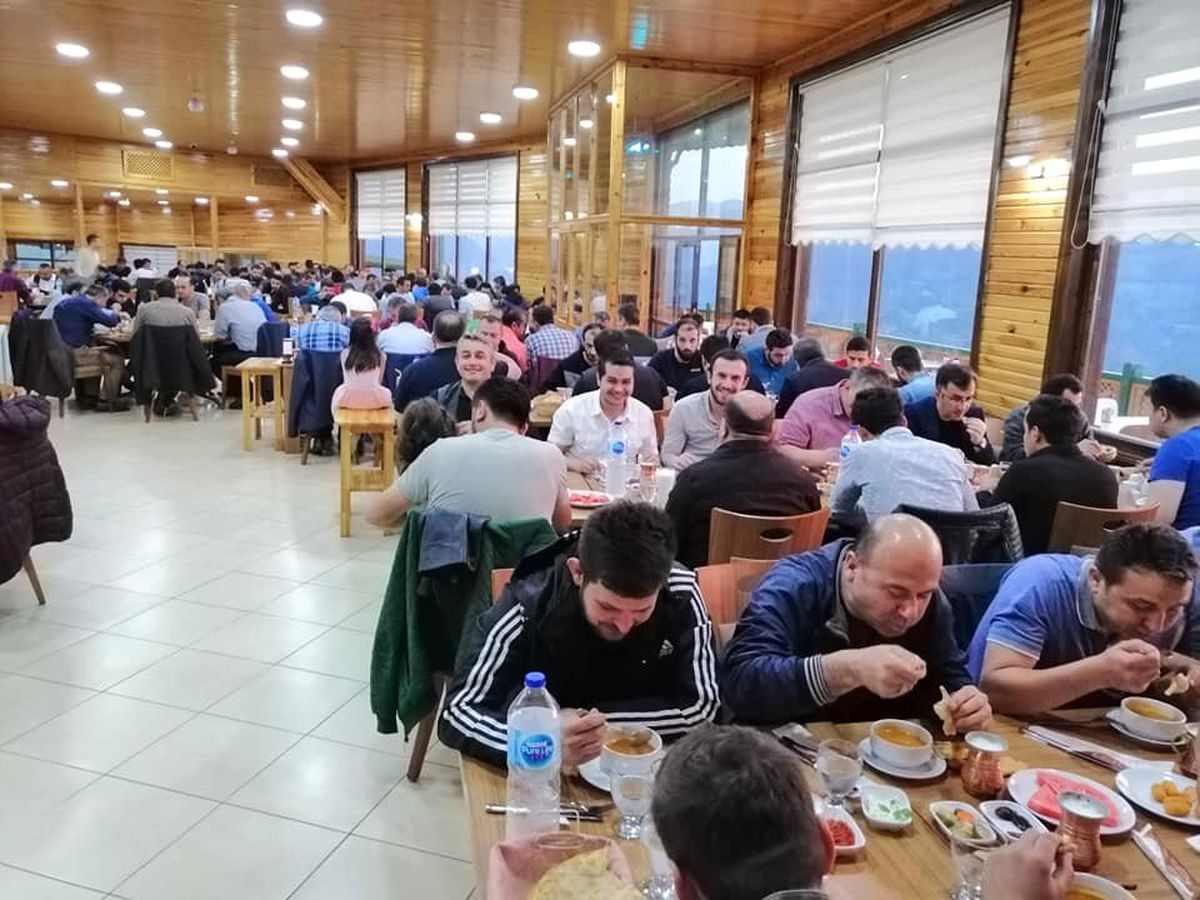 Yeniceli Kardemir Çalışanları İftar Yemeğinde Buluştu