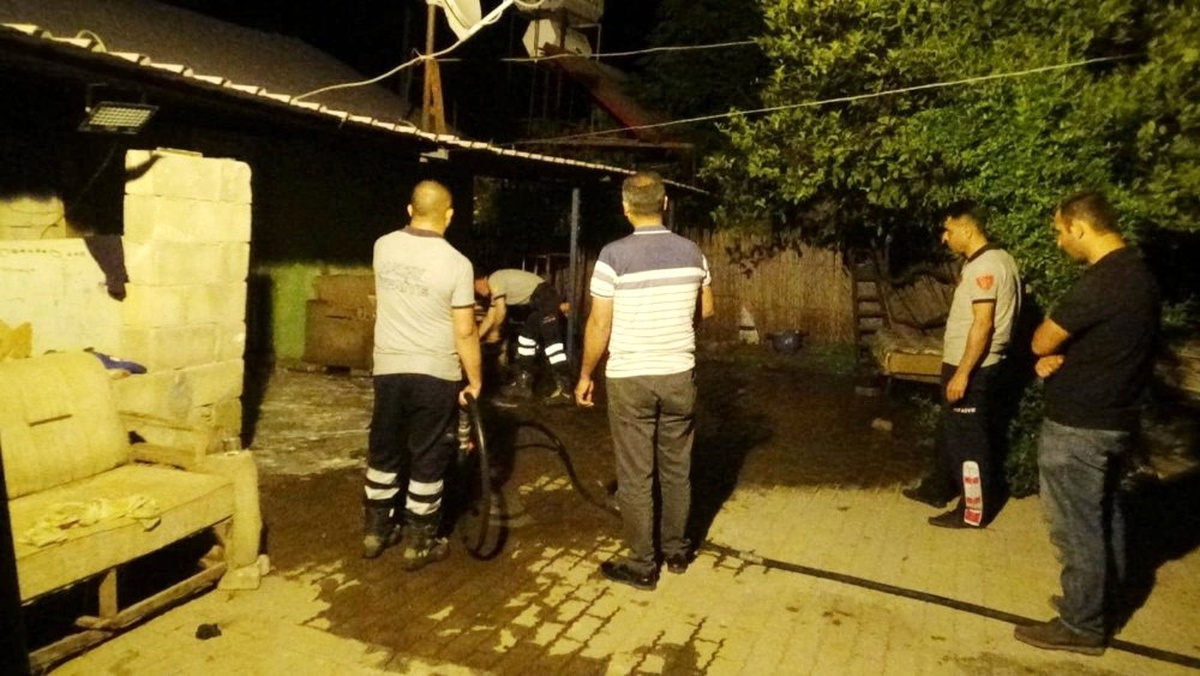 En Acı Kaza: Fren Yerine Gaza Basınca Kızını Ezdi