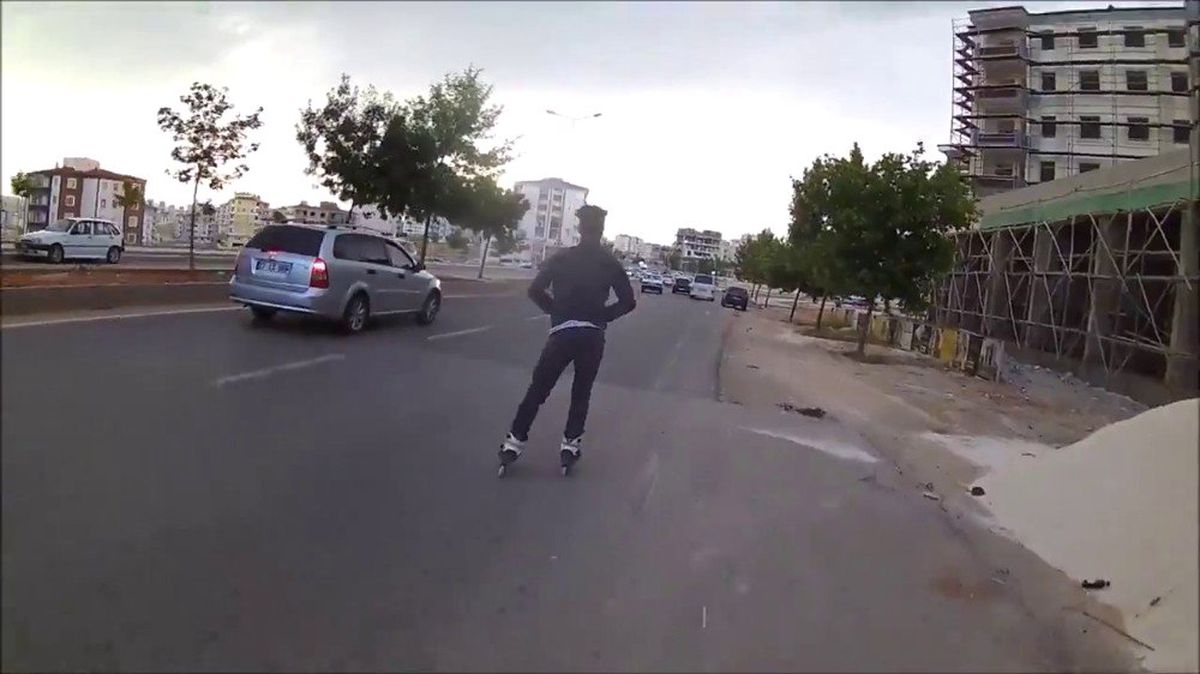 Gaziantep\'te Gençlerin Paten Terörü